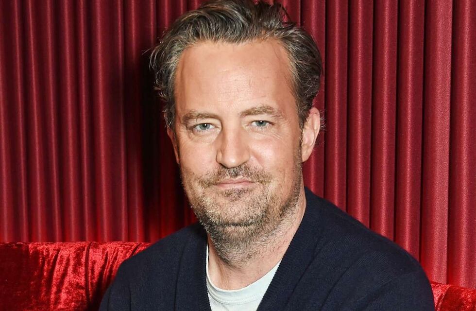 La reacción de los famosos a la muerte de Matthew Perry, el actor que interpretó a Chandler en “Friends”