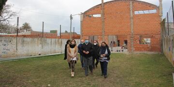 Sánchez recorrió la obra del SUM para el Centro Complementario N°801