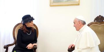 CRISTINA. Junto al papa Francisco (AP).