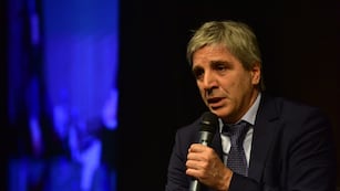 Caputo volvió a embestir contra las provincias y les pidió que bajen impuestos (José Gabriel Hernández / La Voz)