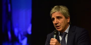 Caputo volvió a embestir contra las provincias y les pidió que bajen impuestos (José Gabriel Hernández / La Voz)