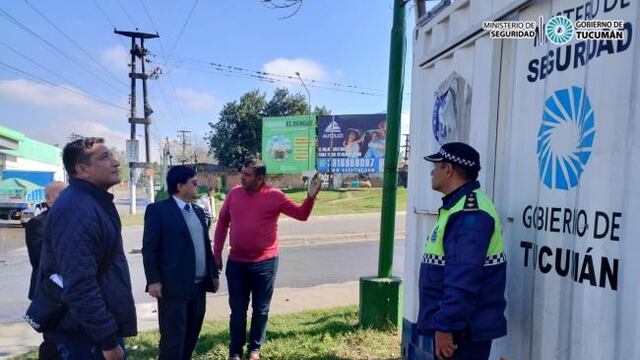 Personal del tráiler detuvo a dos adolescentes por robo.