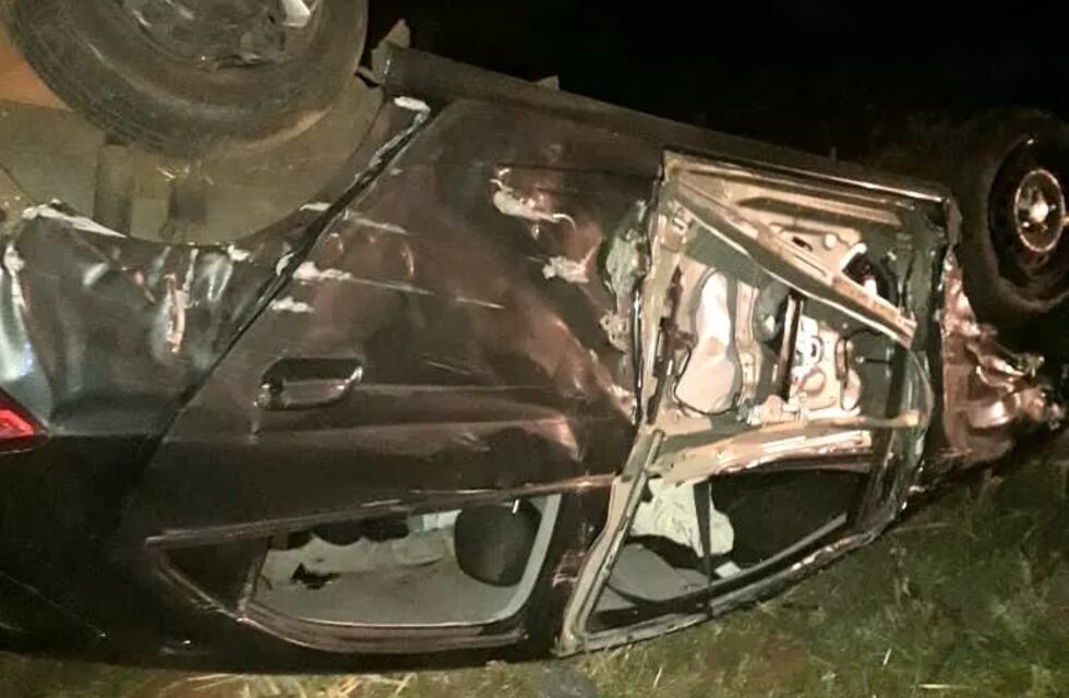 Cinco jóvenes heridos tras un vuelco sobre la Ruta Provincial 215