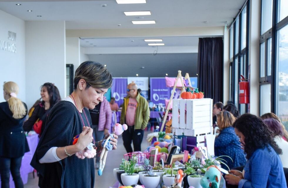 Más de 30 emprendedoras participaron de la Expo-Feria de Verano en Ushuaia