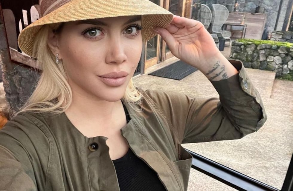 Wanda Nara incendió las redes con una microbikini amarilla desde Tanzania