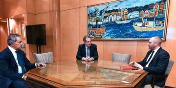 El Banco Central tomó nuevas medidas para controlar la salida de los dólares de las reservas en las importaciones.