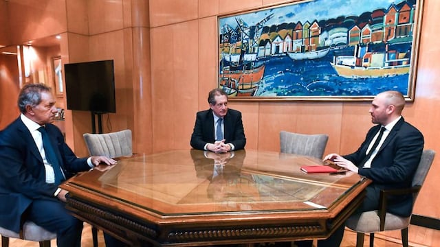 El Banco Central tomó nuevas medidas para controlar la salida de los dólares de las reservas en las importaciones.