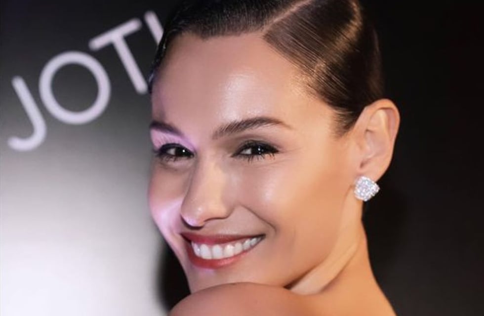 Pampita desplegó toda su sensualidad con un conjunto de cuero infartante