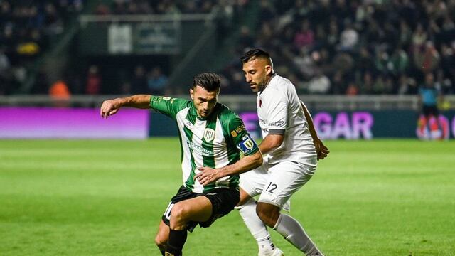 "Wanchope" Ábila se fue expulsado por las protestas del final.