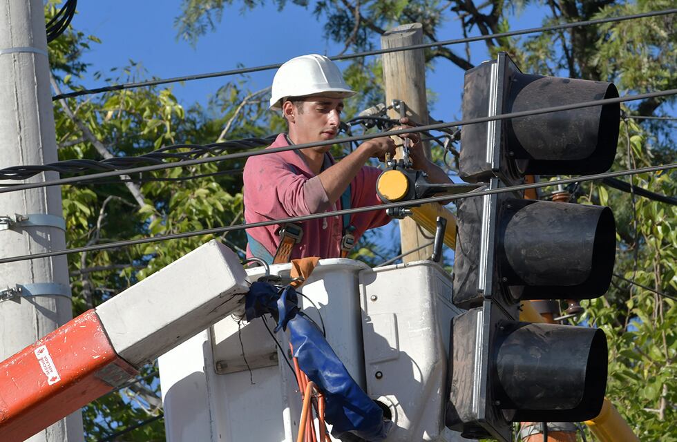 Tandil: ponen en funcionamiento semáforos en distintos puntos de la ciudad