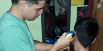 Joven peluquero de Maipú, Ignacio Cruz.