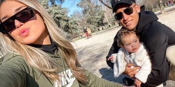 Lautaro Martínez tiene Covid, pero Agustina Gandolfo y Nina dieron negativo.