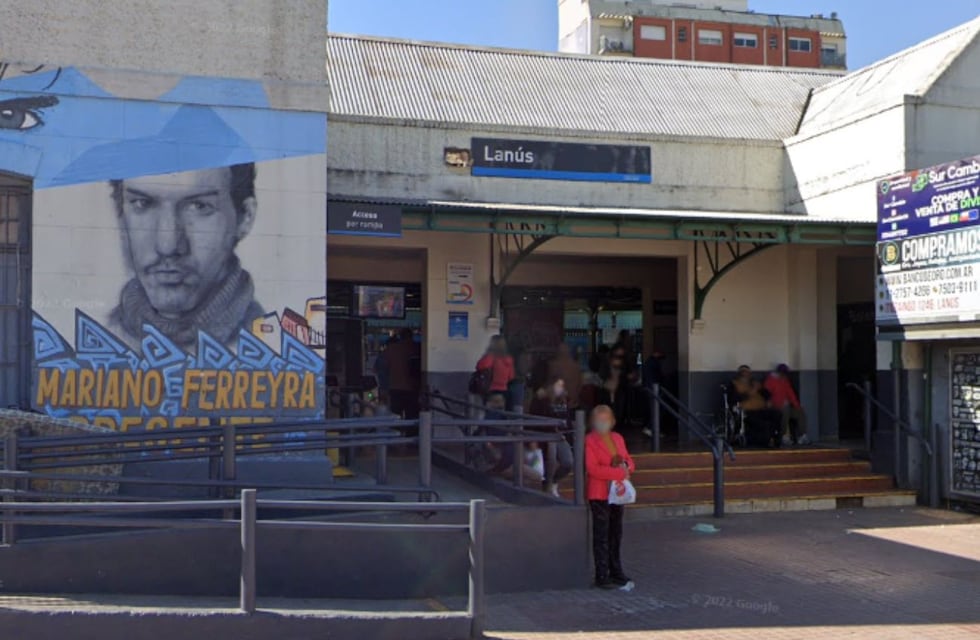 Perdió el control de su auto y atropelló a tres jubiladas que cruzaban una avenida en Lanús