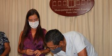 Entregaron ayudas económicas por 60 mil pesos a sociedades de fomento y centros de residentes