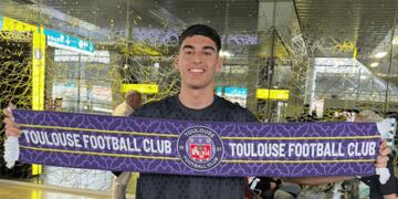 Vignolo ya está en Francia y espera por la firma de su contrato (Foto: Captura X).