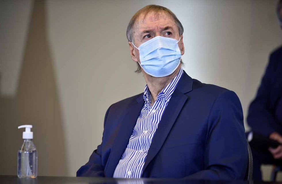 Le extirparon un tumor maligno a Schiaretti: opinión de un especialista sobre la detección temprana