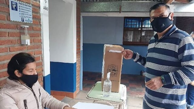 El diputado y candidato por la reelección del Frente Popular Agrario y Social para la Victoria, Isaac Lenguaza, emitió su voto y expresó que “Si no votás, otro decide por vos”