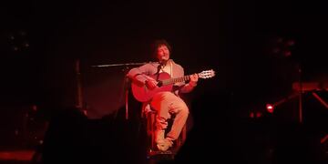 Adrián Berra la rompió en su presentación en el Quality Teatro.