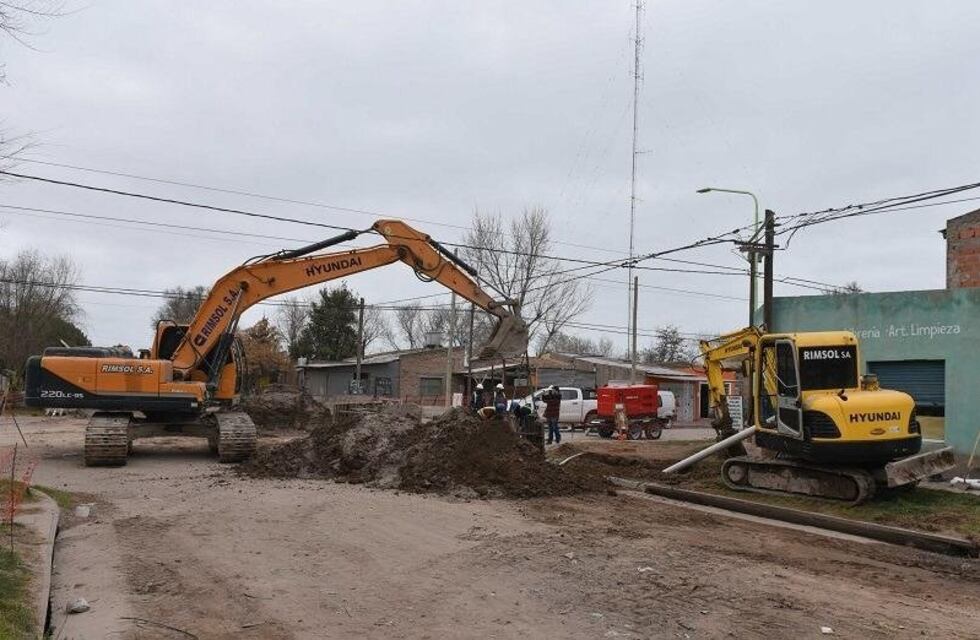 La obra de cloacas en Barrio Thompson está en su etapa final