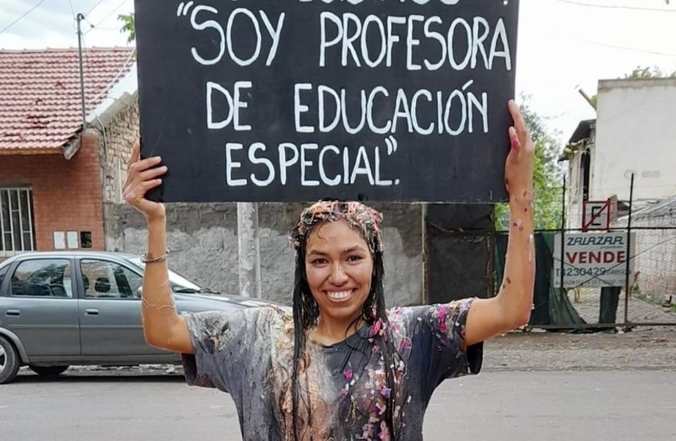 “Los obreros rurales también nos recibimos”: el grito de una mendocina que se recibió de docente