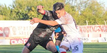 Huracán Las Heras perdió de local ante Sansinena.