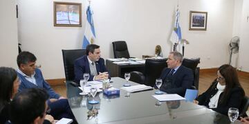 Salud y Educación junto a Fundación Bunge y Born para coordinar proyectos educativos.