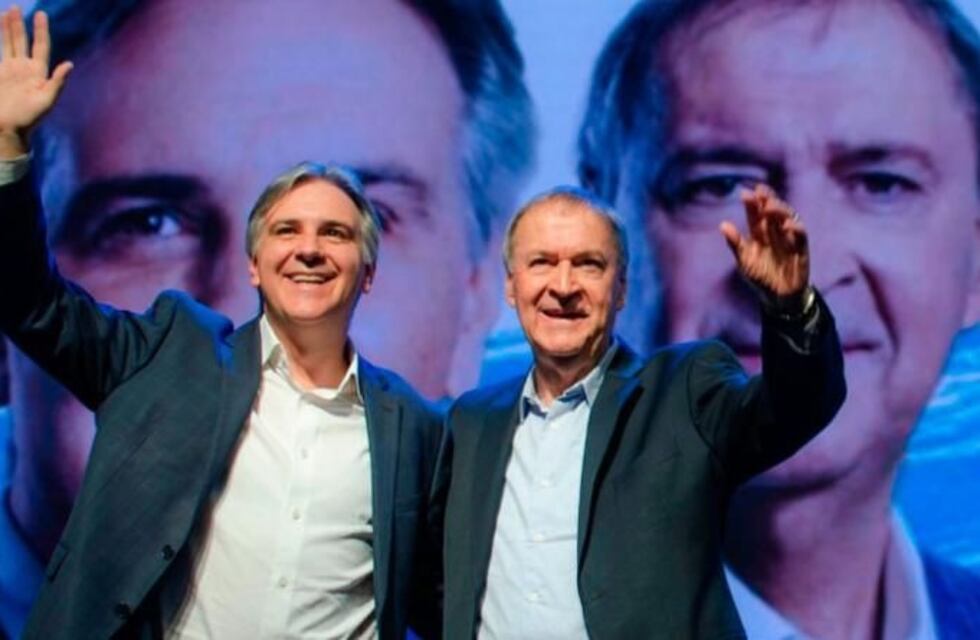 Las encuestas en Córdoba indican una caída de la imagen de Juan Schiaretti y Martín Llaryora