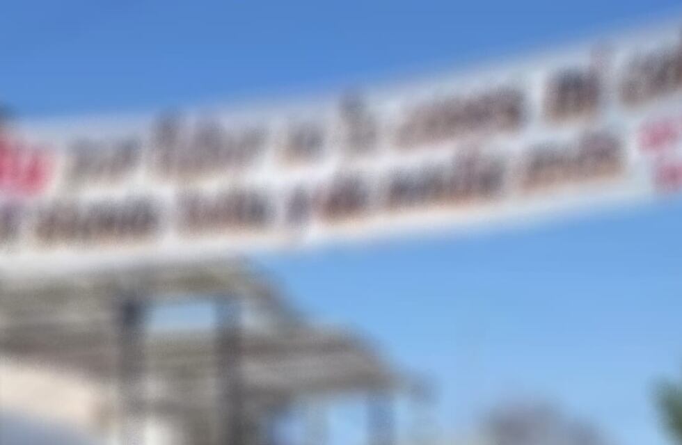 La insólita declaración de amor en un pasacalles mendocino que se volvió viral