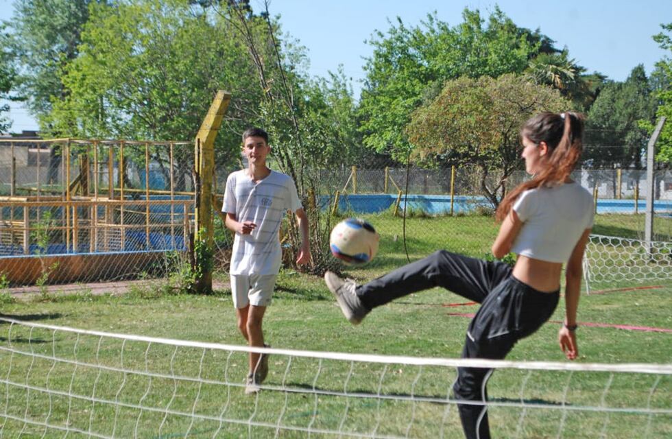 Gonzales Chaves: Inscripciones abiertas para torneo de fútbol - tenis