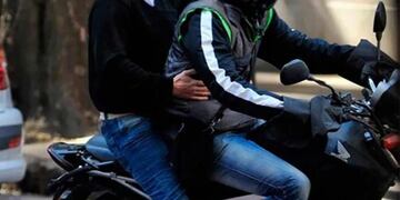 Un grupo de más de 30 personas asaltaron a unos chicos en Resistencia.