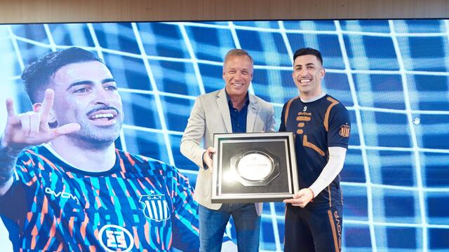 Andrés Fassi y Michael Santos. El uruguayo y Diego Valoyes jugarán en el Juárez de México, que cuenta con el asesoramiento del presidente de Talleres (Prensa Talleres)