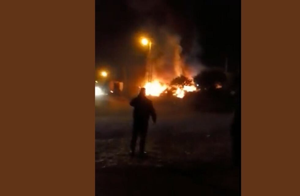 Se incendiaron cuatro vehículos en el barrio Aeroclub de Posadas
