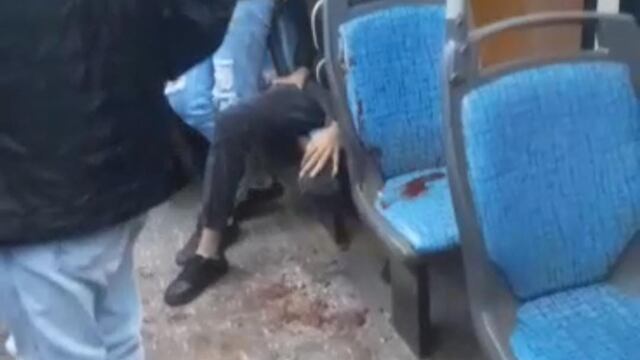 Enfrentamiento violento a la salida de un boliche deja a un joven herido en Eldorado.
