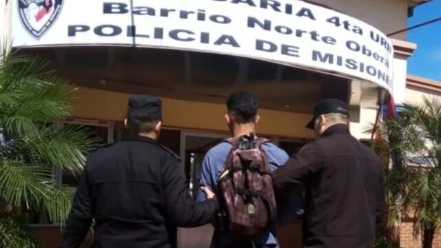 Oberá: a punta de pistola, le sustrajo el celular a un remisero y luego fue detenido.