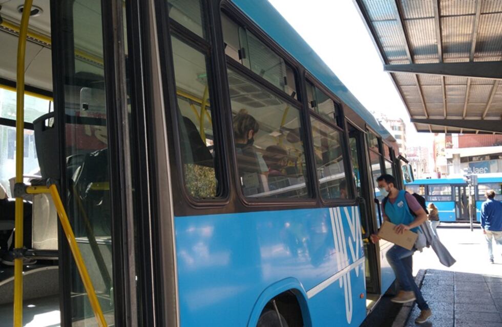 Sumaron colectivos para bajar la cantidad de pasajeros por unidad