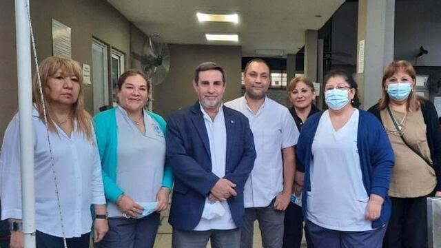 El ministro Medina Ruiz saludo a los trabajadores de la salud por el 1ro de mayo.
