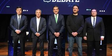 A horas de las elecciones para gobernador en Mendoza, los candidatos eligen diversas actividades.