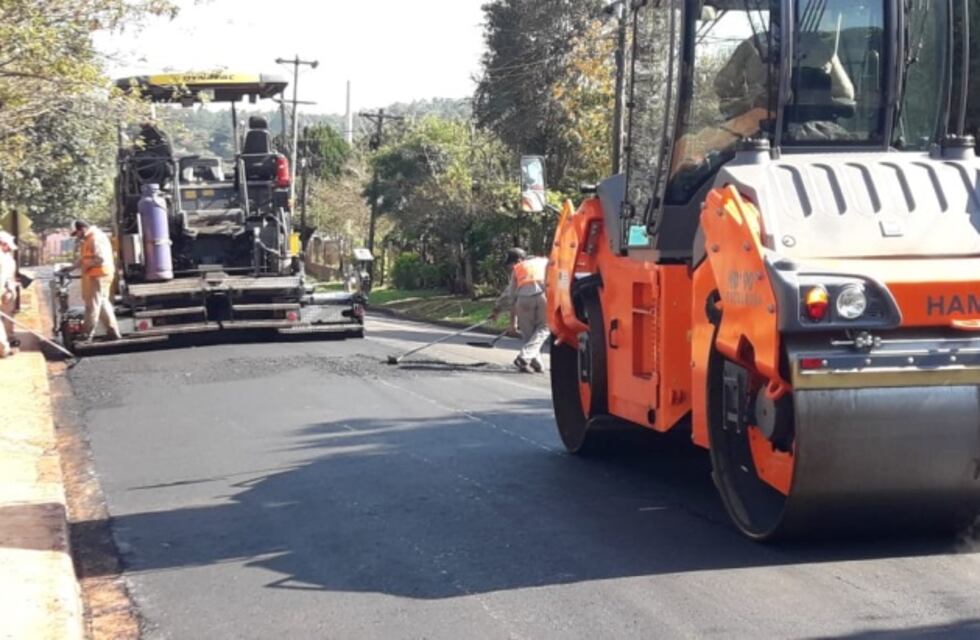 Finalizaron 18 cuadras de asfalto sobre empedrado en Puerto Libertad