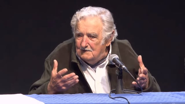 "Pepe" Mujica en conferencia de prensa en la UNSL.