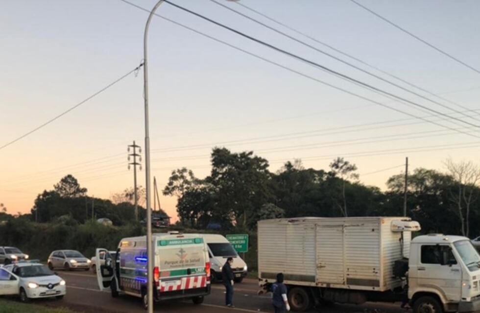 Oberá: un motociclista falleció tras un triple choque en la ruta 14