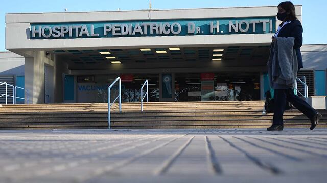 Una dolescente de 13 años permanece internada en terapia intensiva y en grave estado por botulismo. José Gutierrez / Los Andes