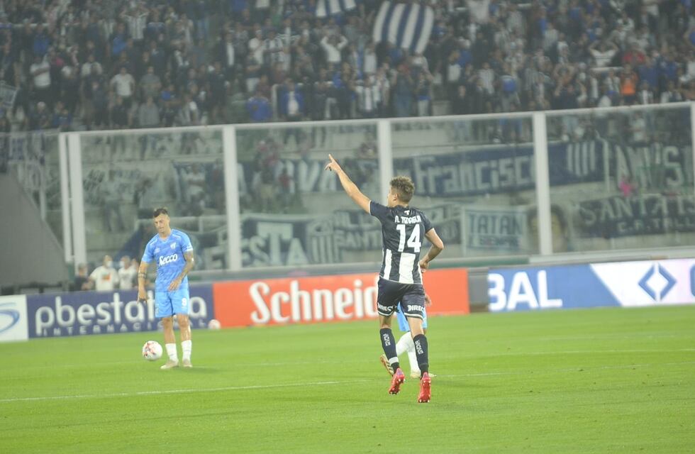Talleres desató una fiesta legal en el Kempes: venció a Atlético Tucumán, para darle pelea a River