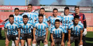 Racing de Nueva Italia sigue complicado en el fondo, y el próximo domingo recibe a un rival directo (Prensa Racing)