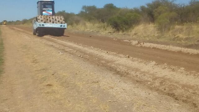 Vialidad trabaja en caminos rurales.