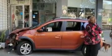 El rodado protagonista de la serie de choques en barrio Cofico.