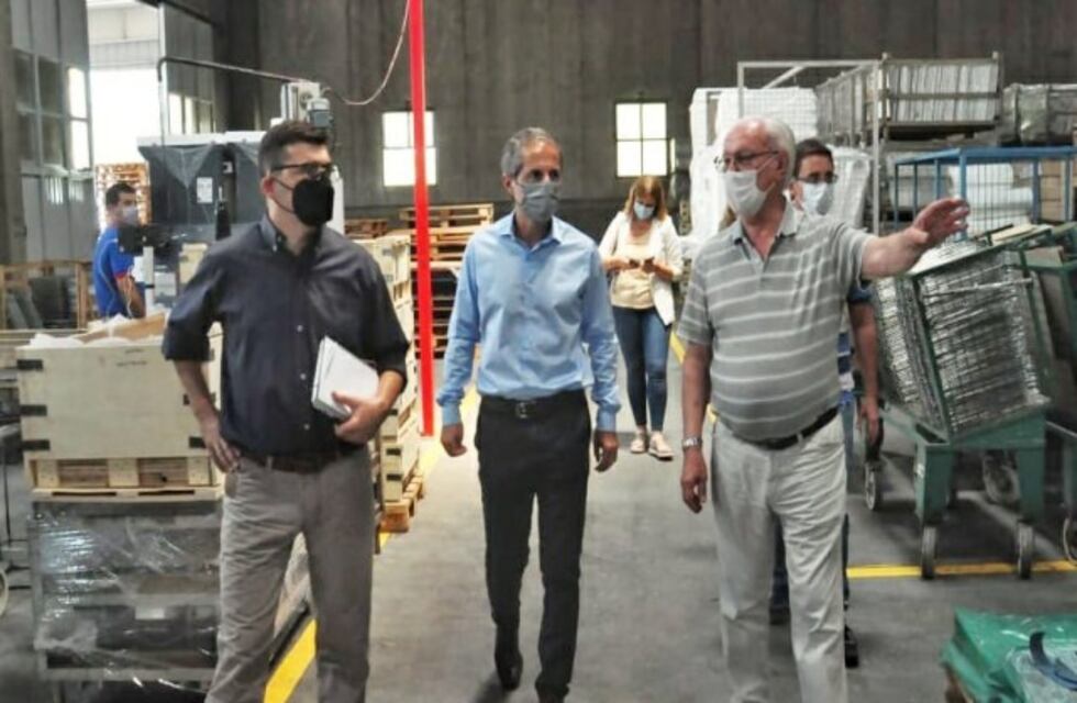 Bernarte volvió al Parque Indistrial y lo recorrió