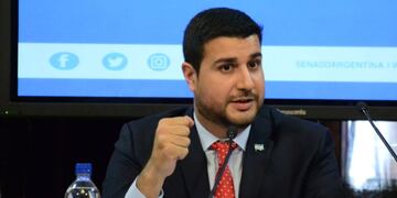 Marcos Cleri criticó las "viejas políticas" de dolarización.