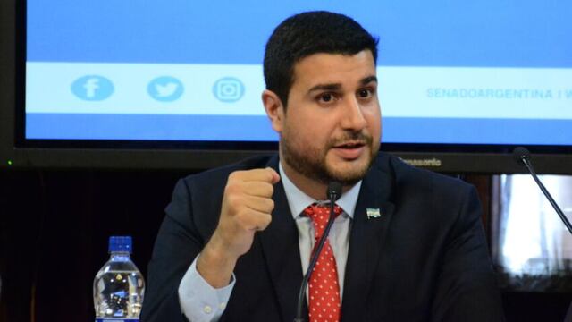 Marcos Cleri criticó las "viejas políticas" de dolarización.