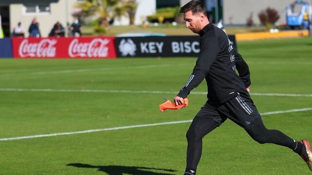 Lionel Messi entrenó con el plantel de la selección argentina en Ezeiza para competir en la fecha de eliminatorias del Mundial de Catar 2022 y la Copa América 2021.