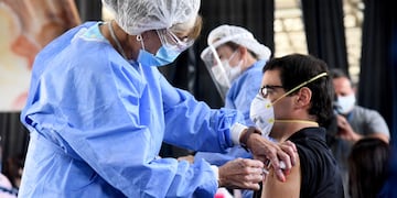 La Provincia vacunó a casi 400 pacientes trasplantados. (Gobierno de Santa Fe)